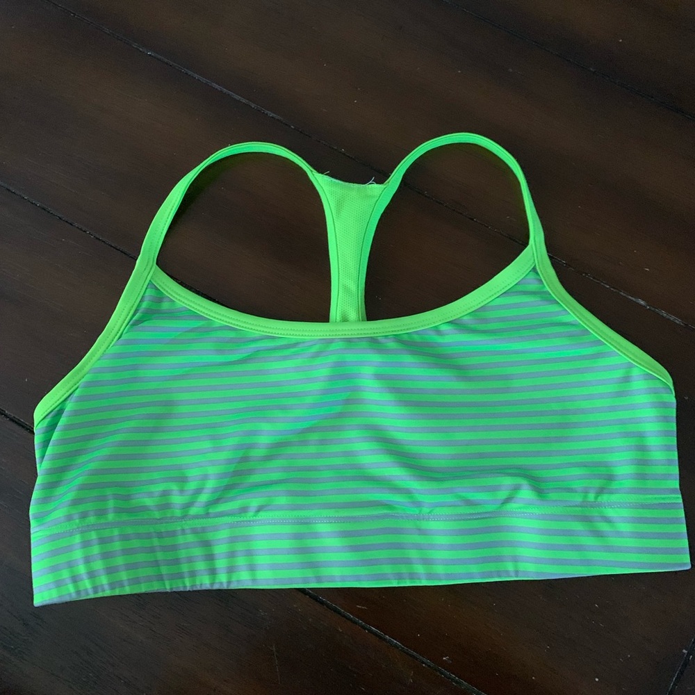 Sports bra top